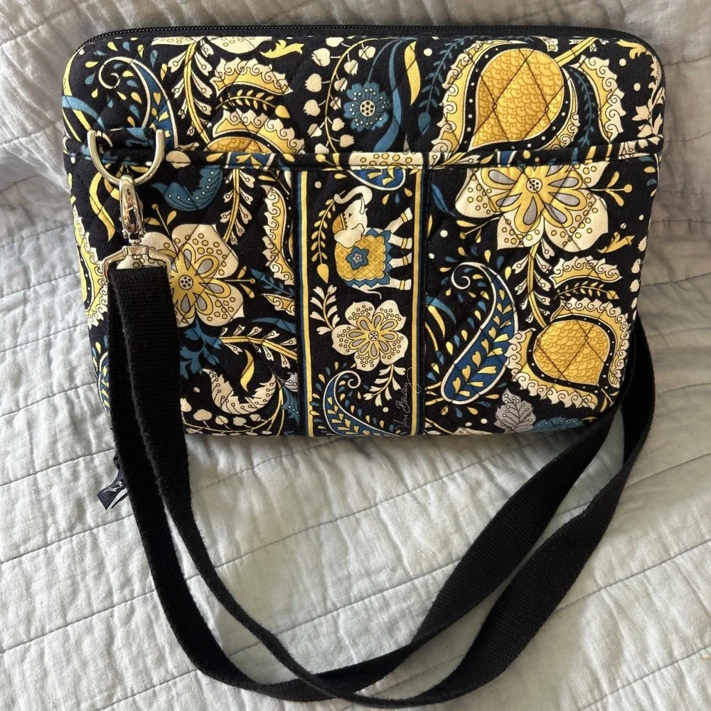 Vera Bradley Ellie Blue Hard Shell Case Kindle iPad Tablet Crossbody w/ Strap